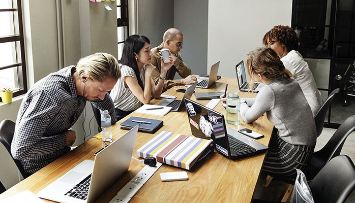 Recours au télétravail : la consultation du CSE doit-elle être systématique ? 